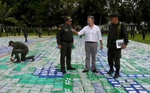 كولومبيا تضبط أكبر كمية كوكايين في تاريخها !