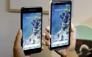 غوغل بيكسل 2 XL.. هل يستطيع منافسة منتجات آبل وسامسونج بهذه المشكلة ؟ 