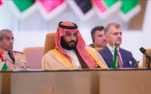 اجتماع «#متحالفون_ضد_الإرهاب» يتصدر ترند تويتر العالمي.. ولي العهد: «لن نسمح بتشويه دينيا وترويع المدنيين في الدول الإسلامية»