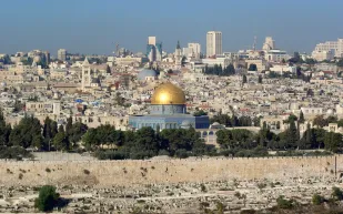 بالفيديو: بكاء مراسل"BBC " لحظة إعلان ترامب القدس عاصمة لإسرائيل :