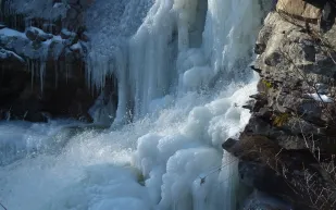فيديو:مواطن يوثق تجمد الماء بحائل