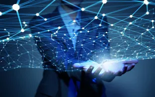 شاهد| «هولو»جهاز إسقاط محمول للصور الهولوجرامية