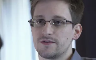 عميل للمخابرات الأمريكية يكشف عن مفاجأة جديدة في مجال التجسس (فيديو)