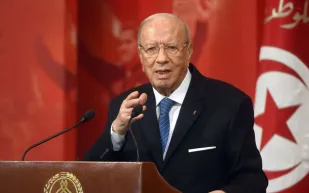 الرئيس التونسي الباجي قائد السبسي شخصية مجلة «الرجل»: لا أخفي شيء ولم أشارك في الثورة 
