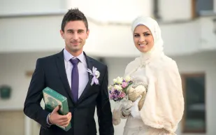 لماذا يتردد الرجل العربي ويشعر بالخوف قبل الزواج؟ 