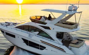 بالخطوات.. تعلم القيادة حتى تحصل على رخصة قيادة اليخوت (فيديو وصور)