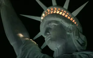 تمثال الحرية يغلق أبوابة أمام السائحين لهذا السبب !