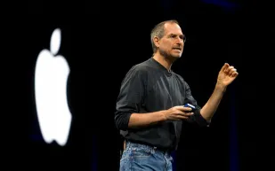 دار مزاد تعرض طلب وظيفة قدمه «ستيف جوبز» قبل 40 عاماً