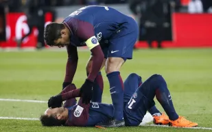 إصابة قوية لنيمار خلال لقاء فريقه ضد مرسيليا (فيديو) 