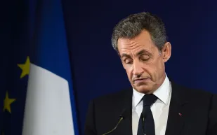 «نيكولا ساركوزي» في السجن لهذا السبب 