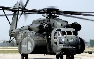 تسيطر على السماء..تعرف على أقوى الطائرات المروحية في العالم (فيديو) 