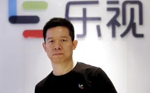 جيا يوتنج.. مبدع صناعة الفيديو على الإنترنت