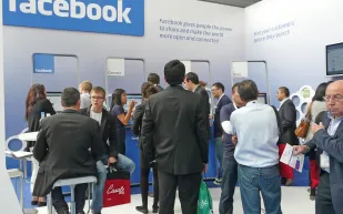 تعرف على متوسط أجور العاملين في «فيسبوك»