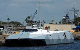 شاهد| القارب الشبحي M80 Stiletto ميزات مستقبلية وسرعات صاروخية