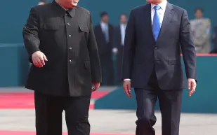 مكبرات الصوت.. حكاية عداوة دامت عشرات السنين بين الكوريتين انتهت بلقاء زعيمهما