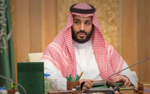 الشباب العرب يعقدون آمالاً كبيرة على قيادة وإصلاحات ولي العهد السعودي في ظل "انحراف المنطقة عن مسارها"