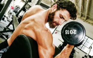 مع أثقل غطاء هاتف في العالم.. تدرب على حمل الأثقال وشاهد مقاطع الفيديو