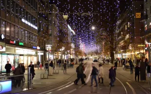 زيوريخ تتصدر قائمة أغلى مدن العالم.. وزيادةٌ في الرواتب بلوس أنجلوس