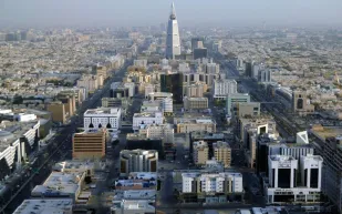 السعودية تعتمد برنامجا إلكترونيا للإجازات المرضية بجميع منشآتها الصحية