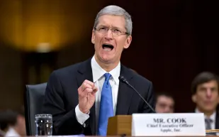 تحليل لتوقيع أقوى وأنجح الرجال في العالم