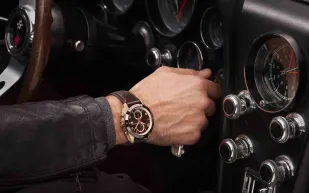 إبرهارد أند كو تطرح إصدارًا جديدَا بإلهام من أسطورة السباقات نوفولاري