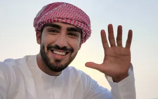 الذكاء الاصطناعي يصنع جيلًا جديدًا من صور السيلفي الخارقة