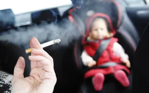 ما هي أضرار التدخين السلبي وكيف تتجنبه؟
