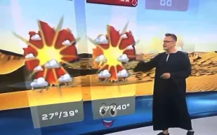 مذيع ألماني يظهر على الهواء بجلباب لهذا السبب (فيديو)