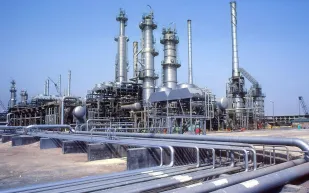 ما هي أقل الدول الخليجية في أسعار البنزين؟