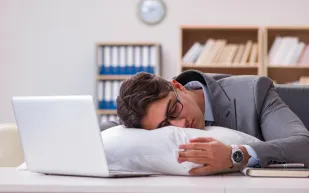 تحب العمل لساعات طويلة؟.. لهذه الأسباب عليك التوقف عن ذلك فورًا