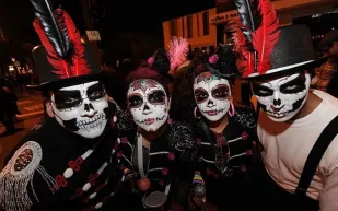 تعرف على تفاصيل حفل #هالوين_الرياض.. وكيف تصرفت السلطات السعودية