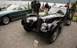 سعر خيالي.. كم بلغت قيمة سيارة "رالف لورين" البوجاتي النادرة؟