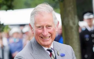 هذا ما فعله الأمير تشارلز بمناسبة عيد ميلاده الـ70 (فيديو وصور)