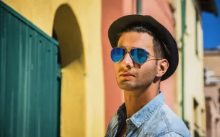 لأناقة مكتملة.. أحدث النظارات الشمسية ونصائح قبل الشراء