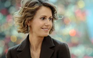 إطلالة صادمة لأسماء الأسد بعد تمكن السرطان من جسدها (صور)