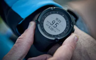 فيديو وصور| أغلى ساعات ذكية في العالم 