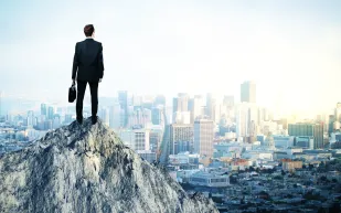 تريد النجاح وتحقيق توازن بين حياتك العملية والشخصية.. تعرف على نصائح مريض سابق بالسرطان