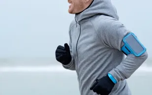 تعرف على أفضل تطبيقات اللياقة البدنية لساعات الـ fitbit الرياضية