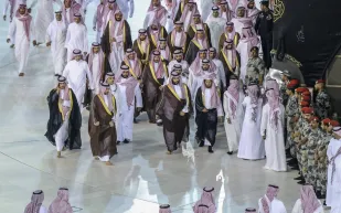 شاهد: لماذا زار ولي العهد الأمير محمد بن سلمان الحرم المكي فجر اليوم ؟ شاهد: لماذا زار ولي العهد الأمير محمد بن سلمان الحرم المكي فجر اليوم ؟