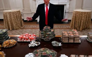 آخر فحص طبي لترامب يكشف مفاجآت.. «كيف وصل لهذا الوزن»!