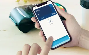 إطلاق خدمة Apple Pay في السعودية (فيديو)