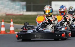 المملكة تنظم أول سباق "كارتنج" للجنسين.. تعرف على التفاصيل (فيديو)