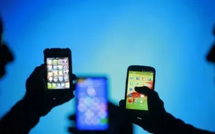 7 علامات تدل أن هاتفك الذكي يتعرض للاختراق.. احذرها