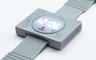 مستوحاة من تصميم البلايستيشن.. تعرف على مواصفات وسعر ساعة سوني الجديدة (فيديو وصور)