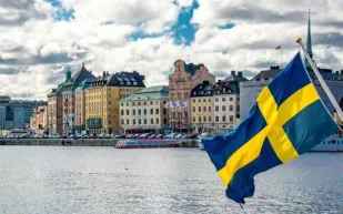 فقط في السويد احصل على راتب شهري دون القيام بأي عمل