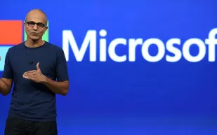 كيف بات ساتيا ناديلا ثالث قائد لـ"مايكروسوفت" لتصبح أكبر شركة تكنولوجية في العالم؟