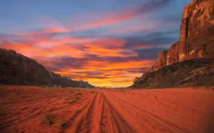 وادي رم.. رحلة عبر الزمن إلى عصور ما قبل التاريخ