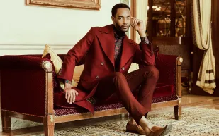 طرق جريئة لارتداء البدلة.. اعرفها لتكون الأكثر أناقة