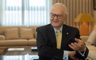 ألكسندر سواريس دوس سانتوس.. ثاني أغنى رجل أعمال في البرتغال