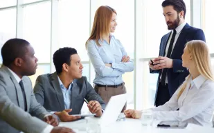 أيهما أكثر إنتاجية الرجال أم النساء؟.. درجات الحرارة كلمة السر 